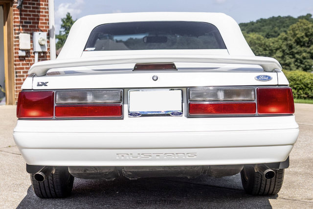 Used 1993 Ford Mustang LX RWD image 17