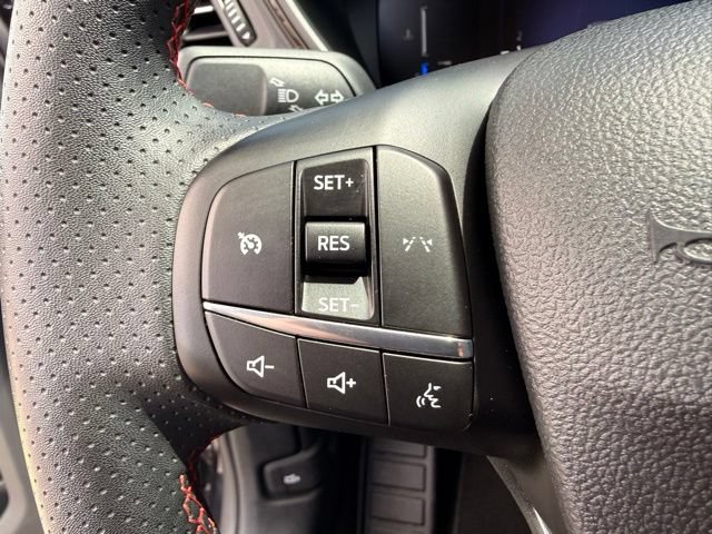 Used 2025 Ford Escape ST-Line AWD/4WD image 21