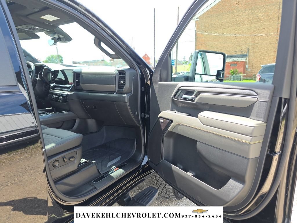 Used 2026 Chevrolet Silverado 2500 ZR2 AWD/4WD image 29