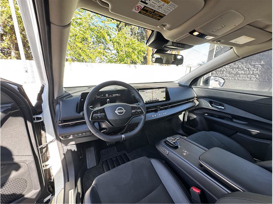 Used 2024 Nissan Ariya AWD image 14