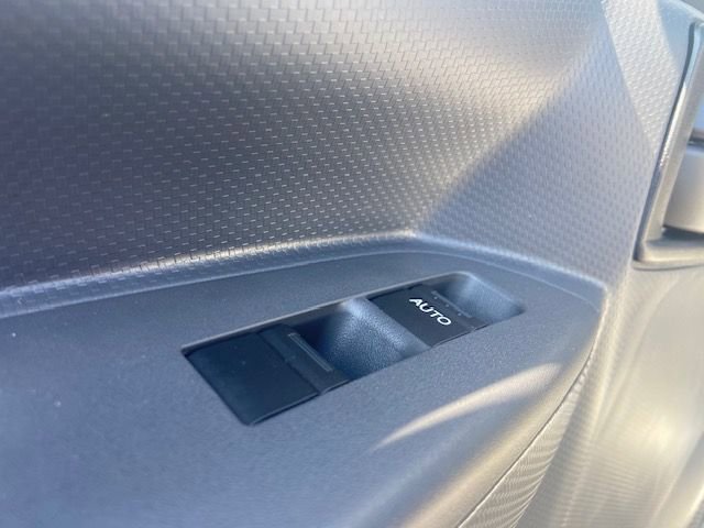 New 2025 Chevrolet Low Cab Forward image 9