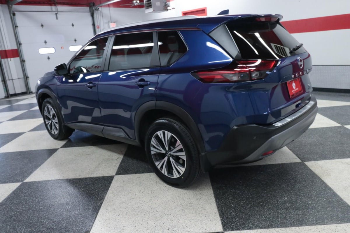 Used 2022 Nissan Rogue SV w/ SV Premium Package FWD image 7