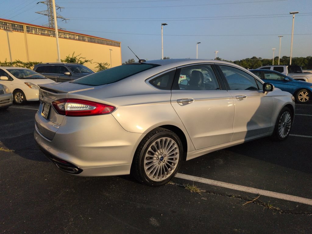 Used 2016 Ford Fusion Titanium FWD image 6