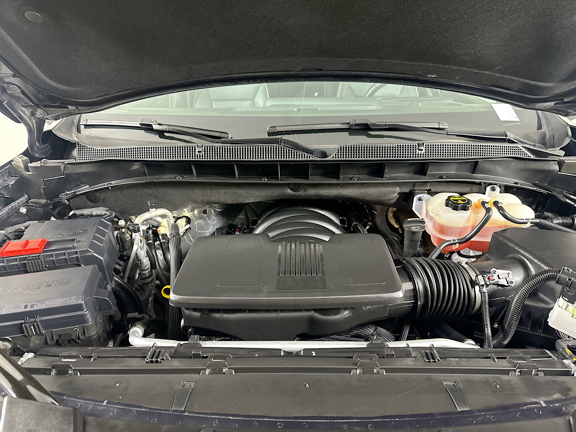 Used 2025 Chevrolet Tahoe Premier image 34