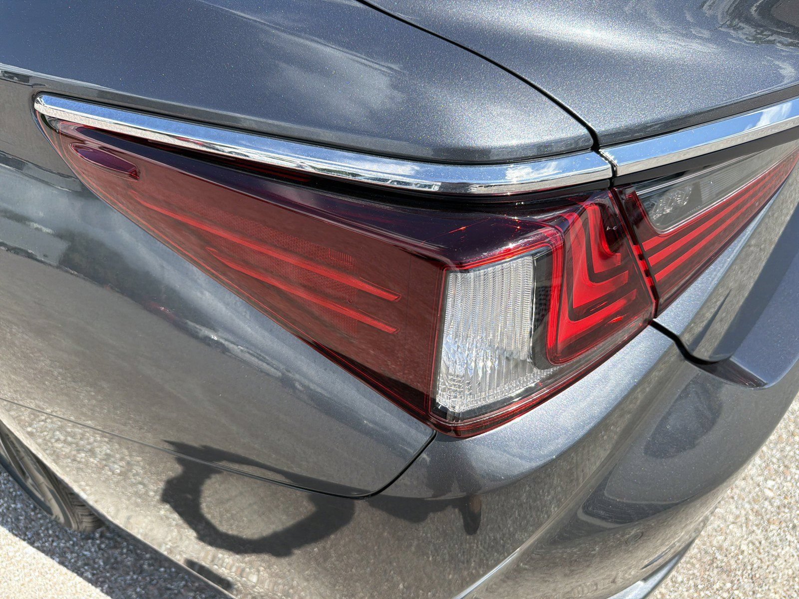 Used 2025 Lexus ES 350 w/ Premium Package FWD image 12