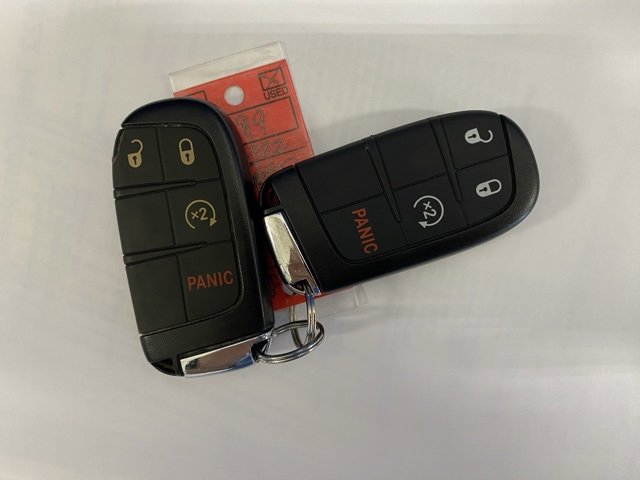 Used 2022 Jeep Compass Limited image 35