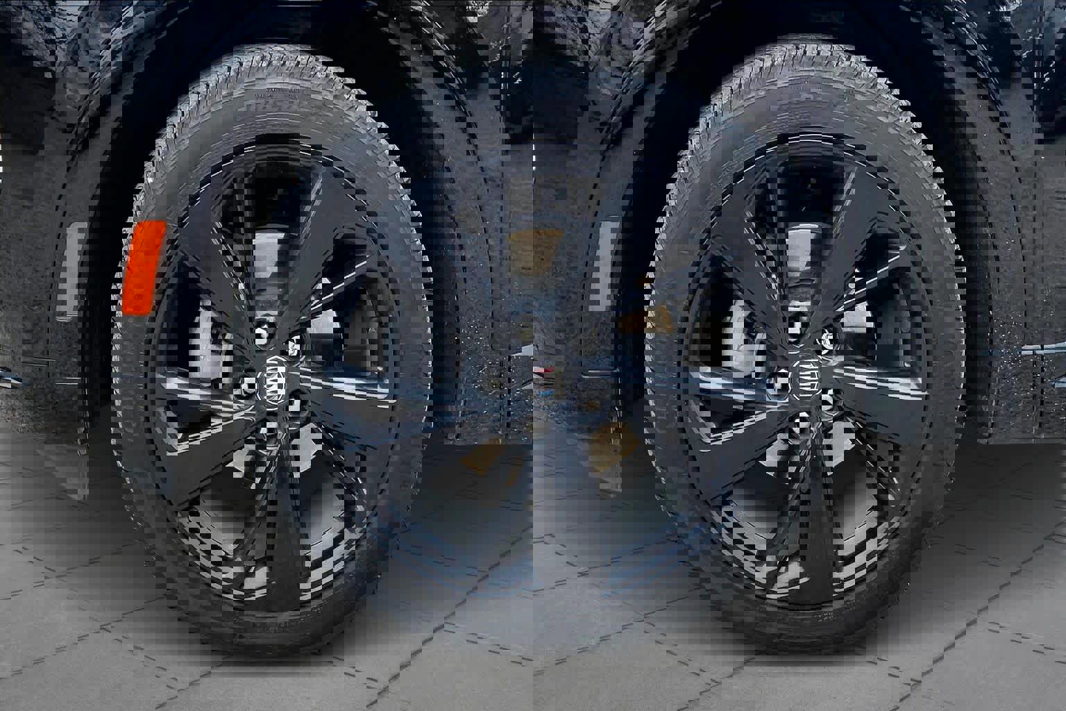 Used 2025 Buick Envision Sport Touring image 11