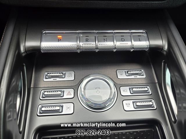 New 2026 Lincoln Nautilus Premier image 18