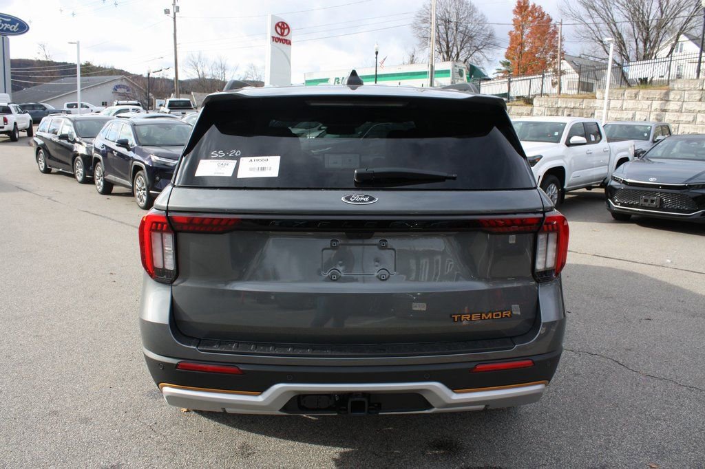 New 2026 Ford Explorer Tremor w/ Tremor Convenience Package image 5