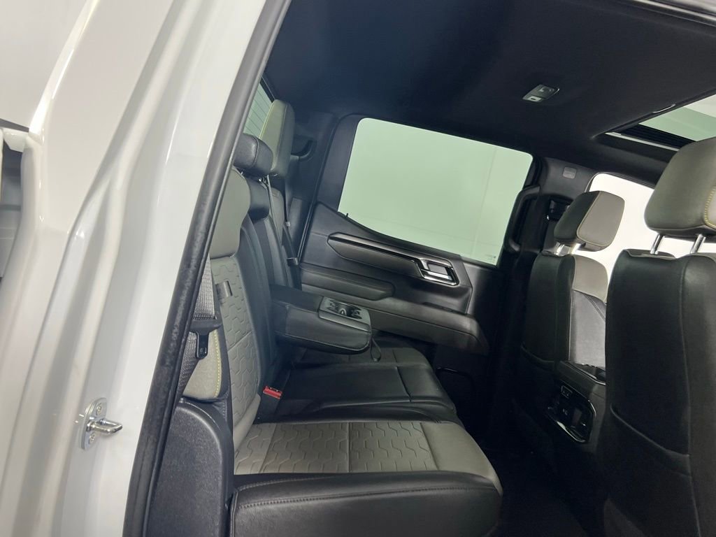 Used 2022 Chevrolet Silverado 1500 ZR2 w/ Technology Package image 32