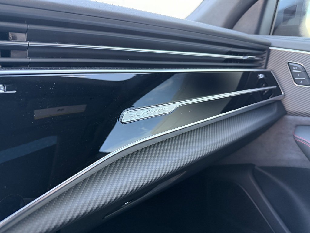 Used 2025 Audi RS Q8 performance image 35