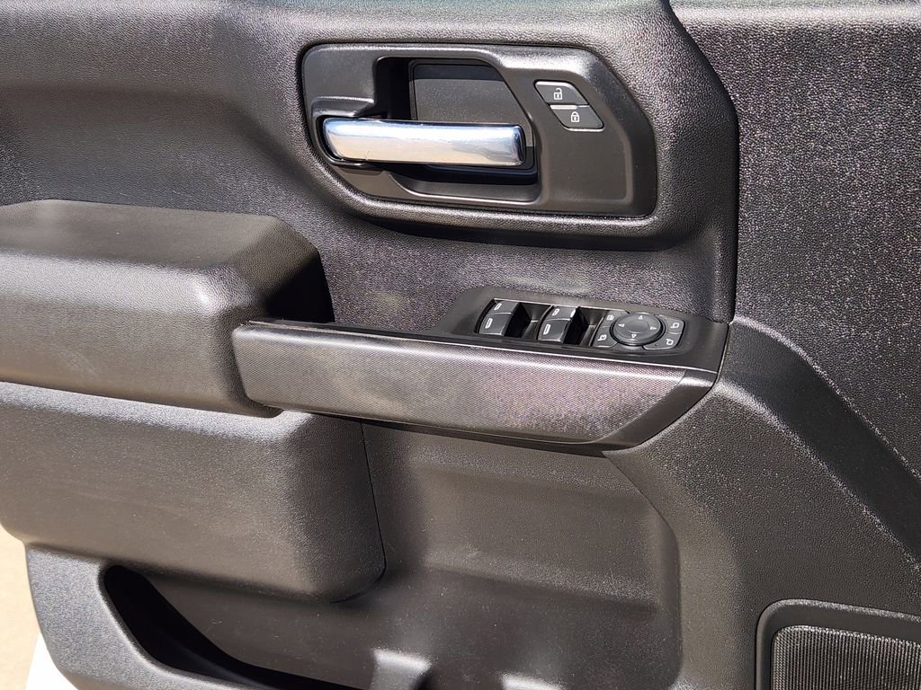 Used 2020 Chevrolet Silverado 2500 Custom w/ Custom Value Package image 27