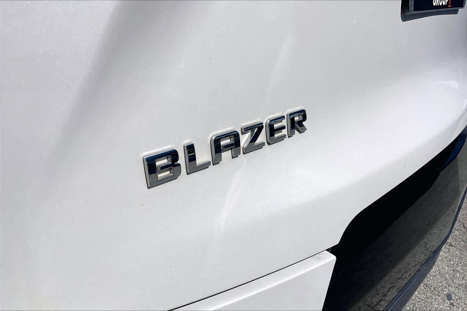 Used 2023 Chevrolet Blazer Premier w/ Driver Confidence II Package FWD image 33
