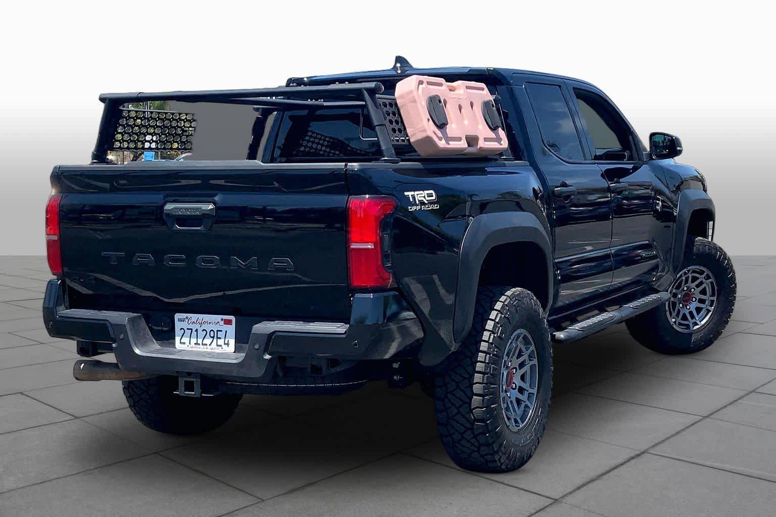 Used 2025 Toyota Tacoma TRD Off-Road w/ TRD Off Road Premium Package AWD/4WD image 12