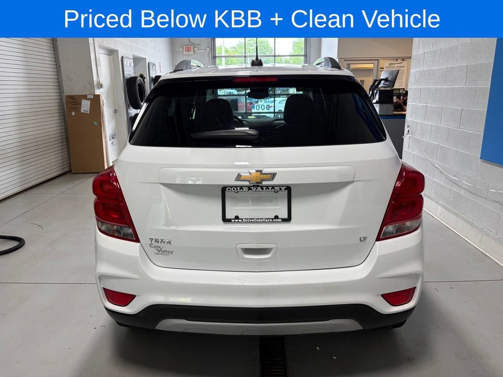 Used 2019 Chevrolet Trax LT w/ LT Convenience Package FWD image 8