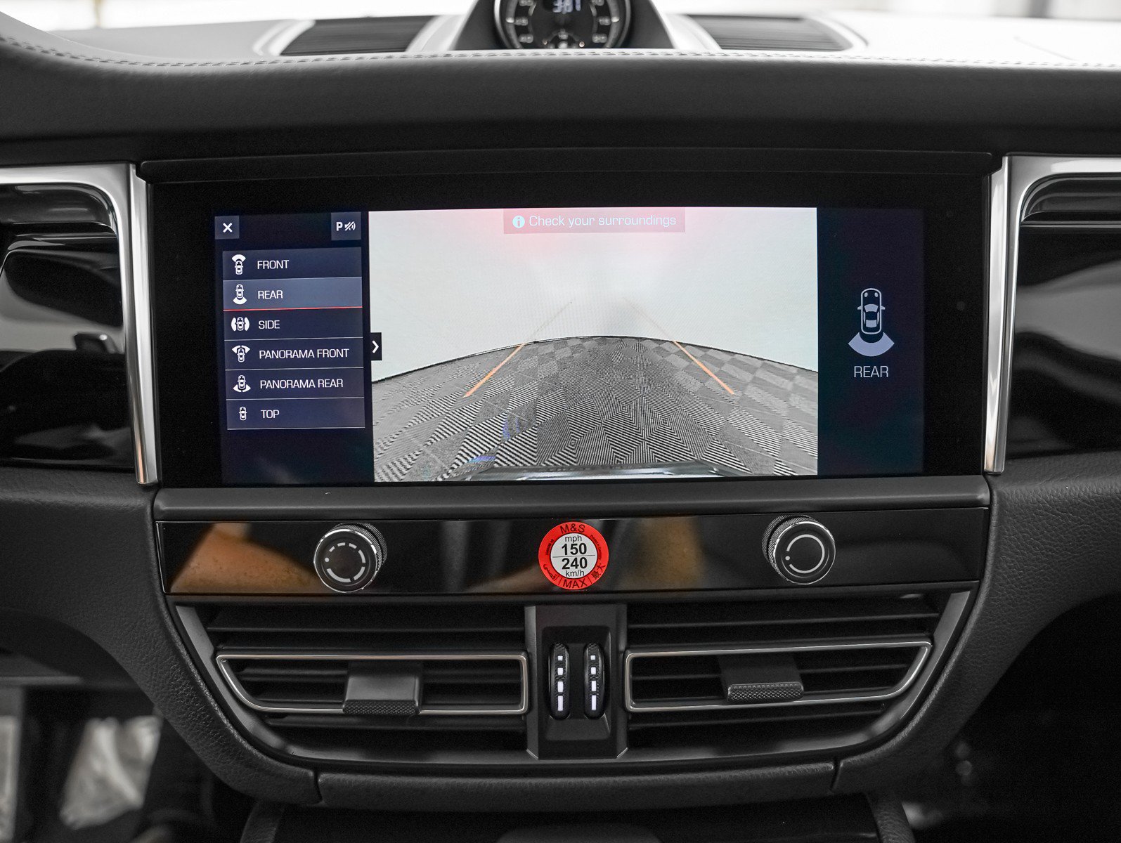 Certified 2026 Porsche Macan AWD/4WD image 24