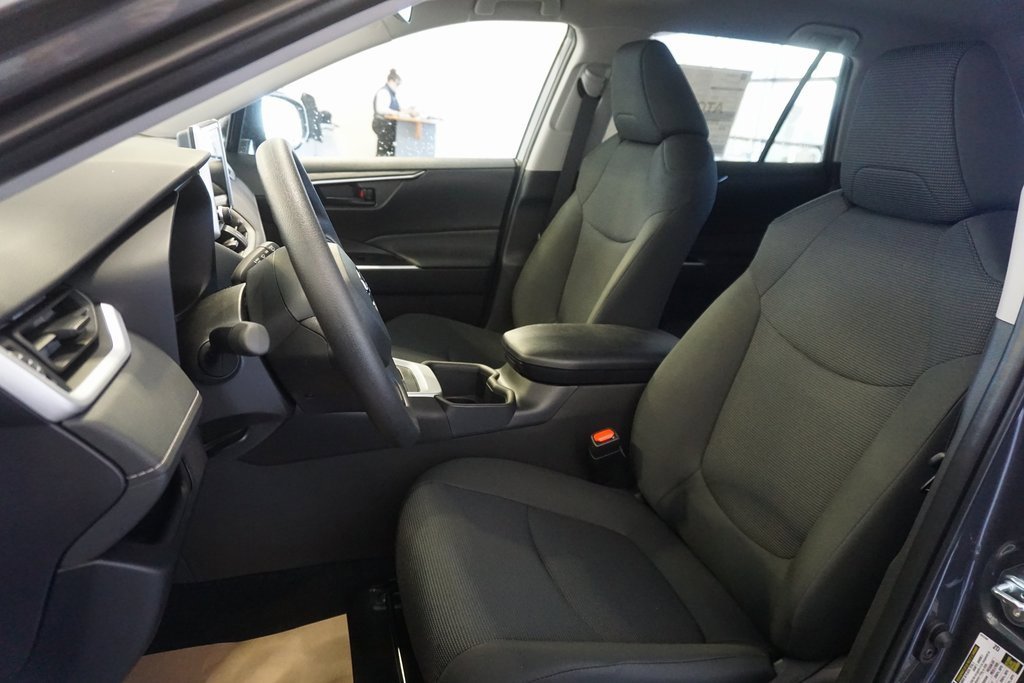 New 2025 Toyota RAV4 LE image 18
