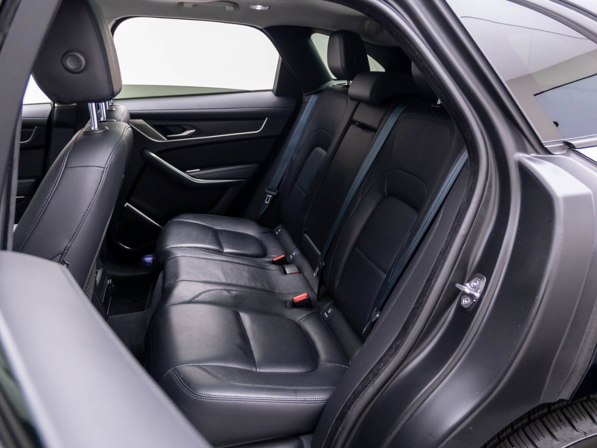 Used 2021 Jaguar F-PACE S AWD/4WD image 19