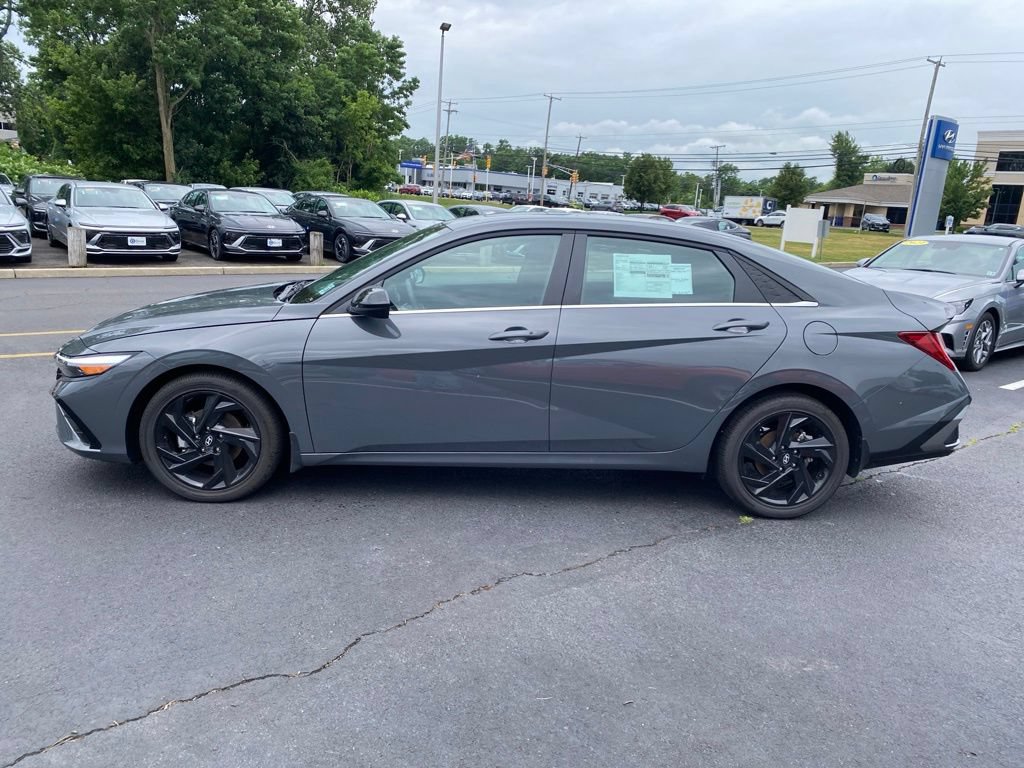 New 2026 Hyundai Elantra SEL Sport Premium FWD image 7