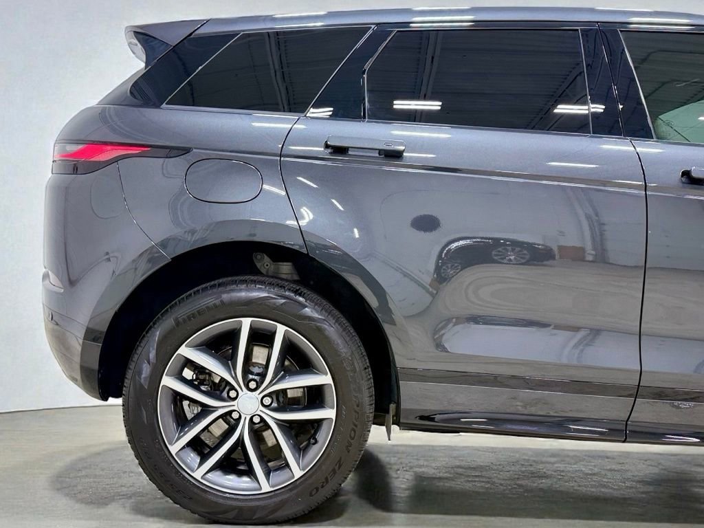 Used 2024 Land Rover Range Rover Evoque Dynamic SE AWD/4WD image 11