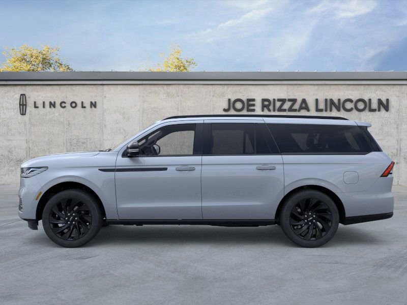 New 2026 Lincoln Navigator L Reserve w/ Jet Appearance Package image 3