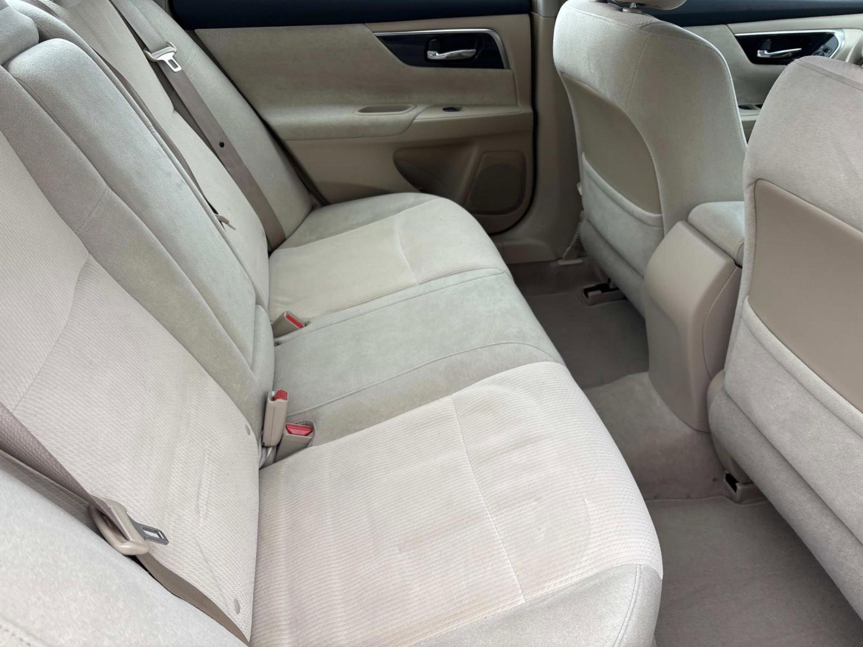 Used 2013 Nissan Altima 2.5 S image 19