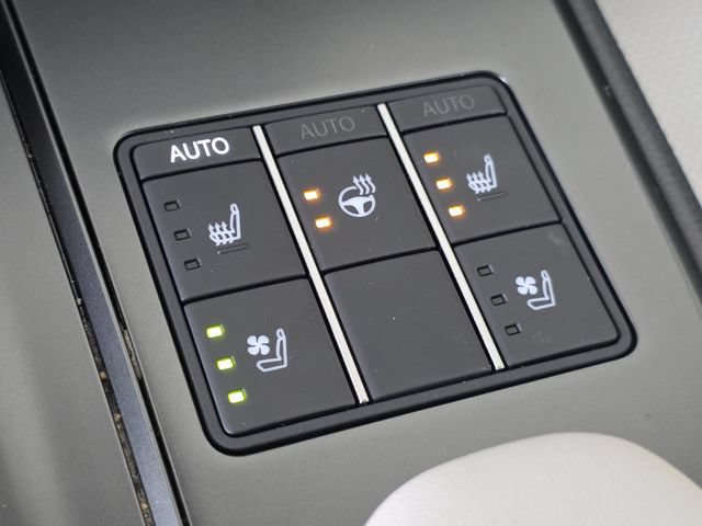 Used 2025 Lexus UX 300h AWD w/ Cold Area Package image 25