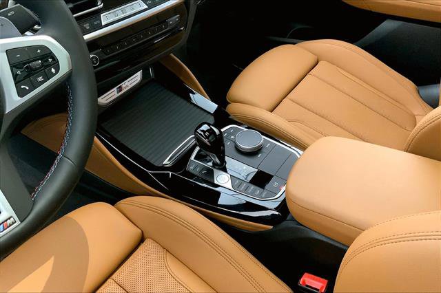 Certified 2024 BMW X4 M40i w/ Premium Package image 22