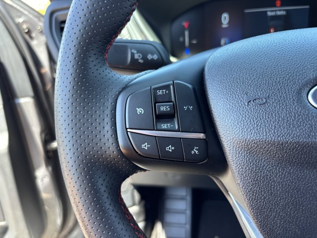 Used 2025 Ford Escape ST-Line Select AWD/4WD image 28
