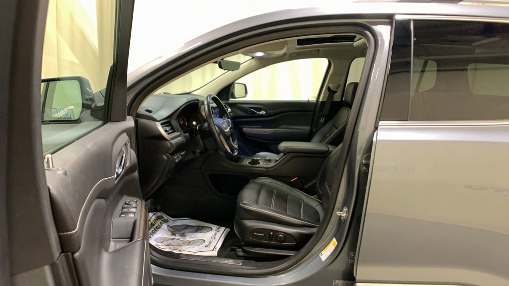 Used 2021 GMC Acadia Denali w/ Denali Technology Package image 35