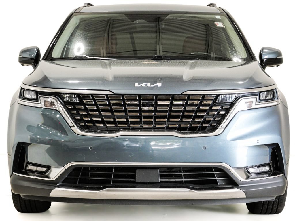 Used 2023 Kia Carnival SX FWD image 2