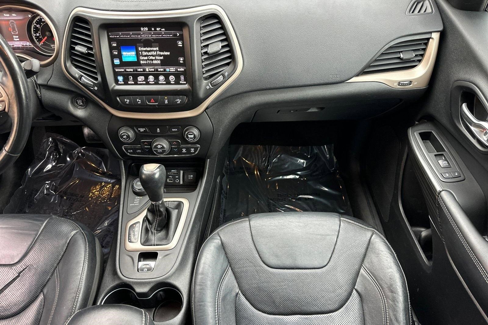 Used 2014 Jeep Cherokee Limited w/ Technology Group image 30