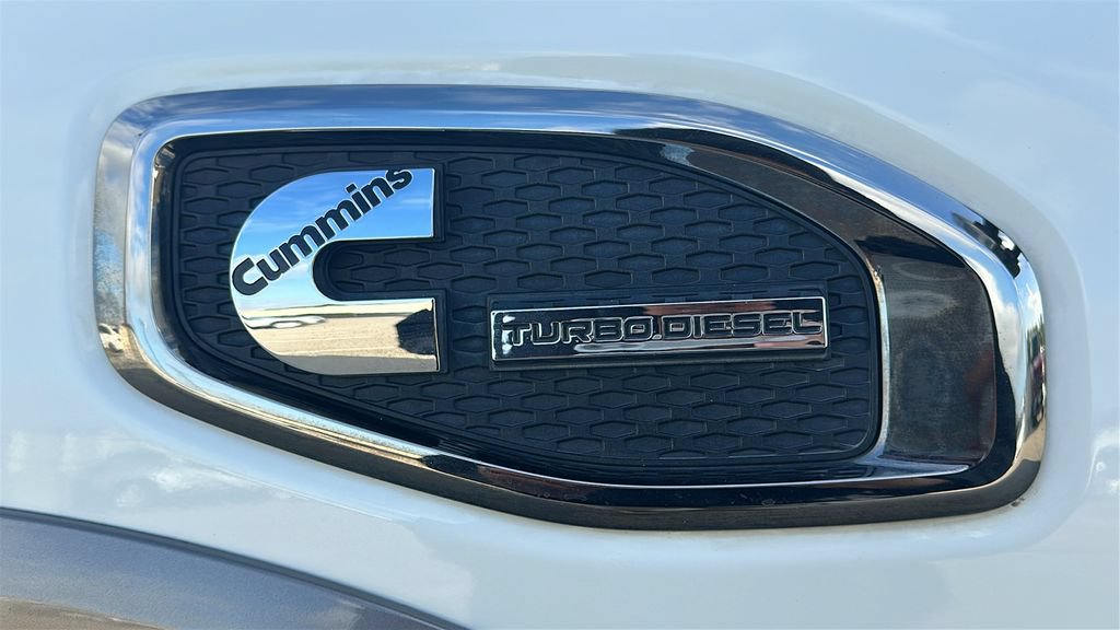 Used 2019 Nissan Titan Platinum Reserve w/ Platinum Utility Package AWD/4WD image 8