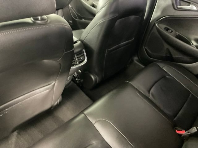 Used 2017 Chevrolet Malibu LT w/ Leather Package FWD image 25