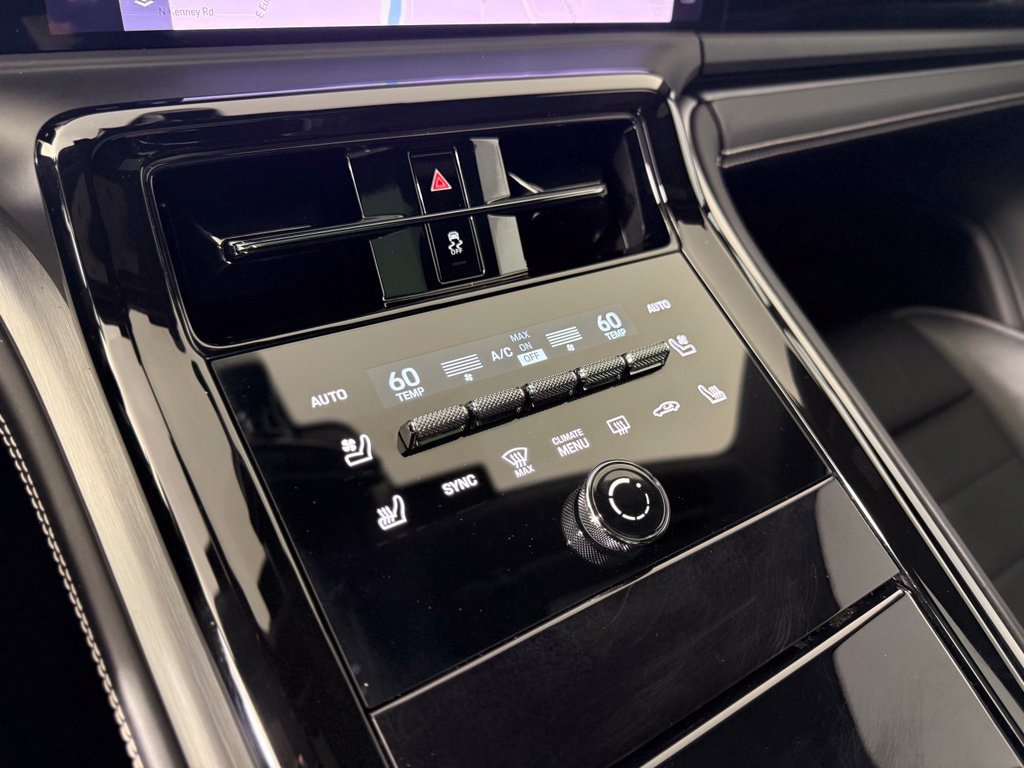 Certified 2024 Porsche Panamera 4 AWD/4WD image 25