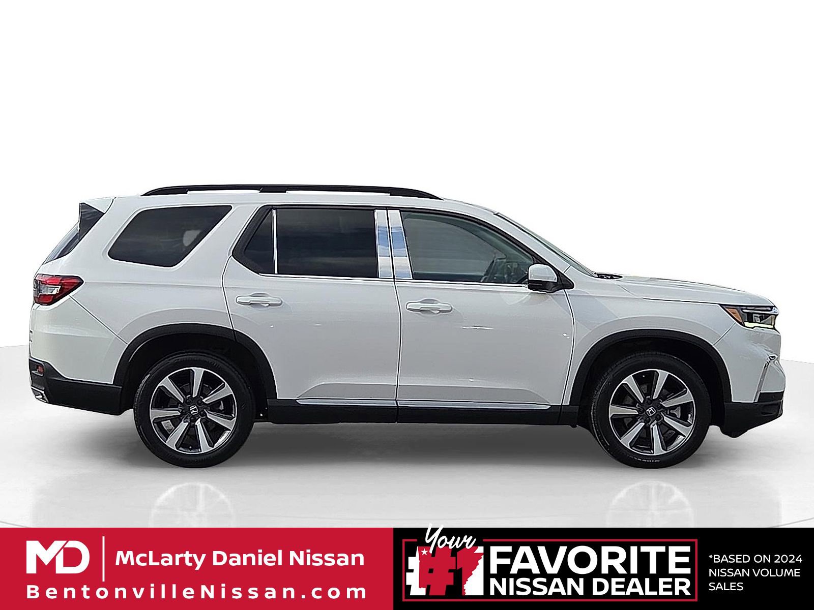 Used 2023 Honda Pilot Elite image 6