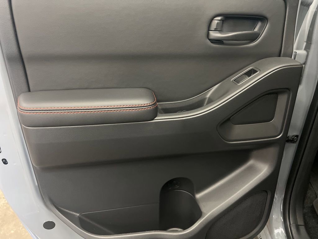 New 2026 Nissan Frontier PRO-4X w/ Pro-4x Convenience Package image 34