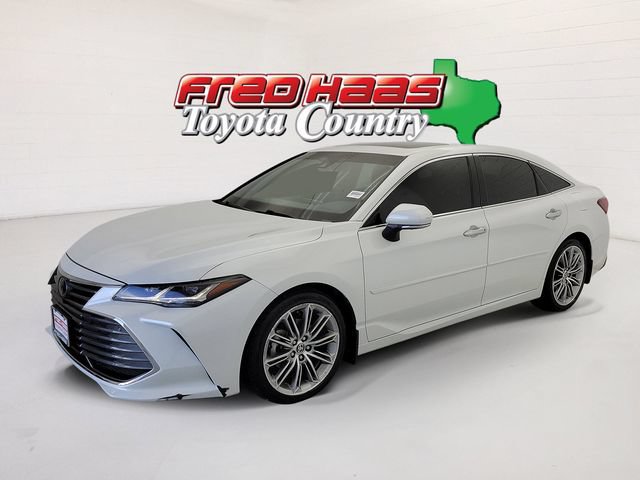 Used 2021 Toyota Avalon Limited w/ Advanced Safety Package FWD video 1