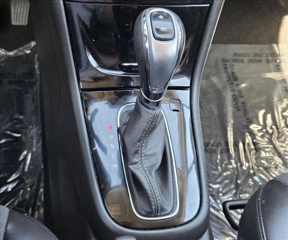 Used 2022 Buick Encore Preferred w/ Safety Package FWD image 12