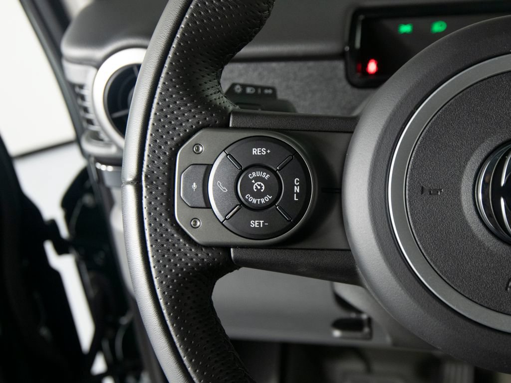 Used 2025 INEOS Grenadier AWD/4WD image 17