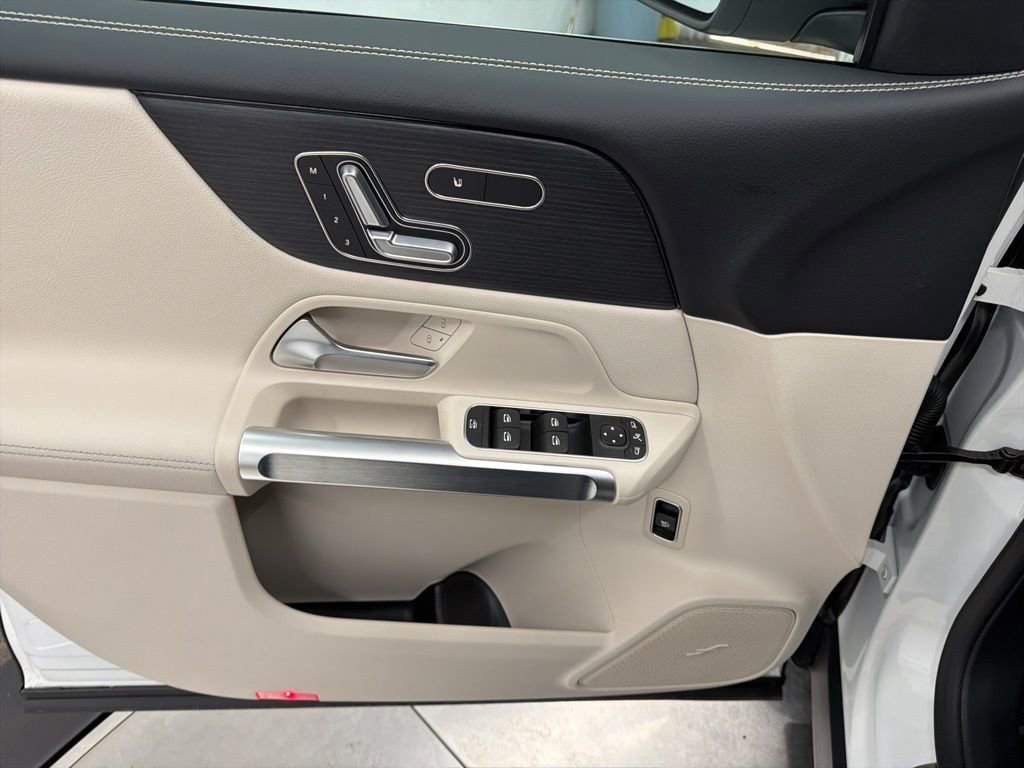 Used 2026 Mercedes-Benz GLB 250 GLB 250 image 17