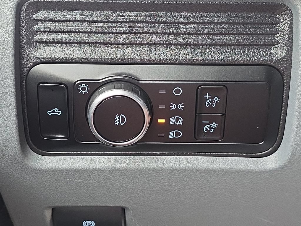 Used 2025 Ford F250 XLT AWD/4WD image 24