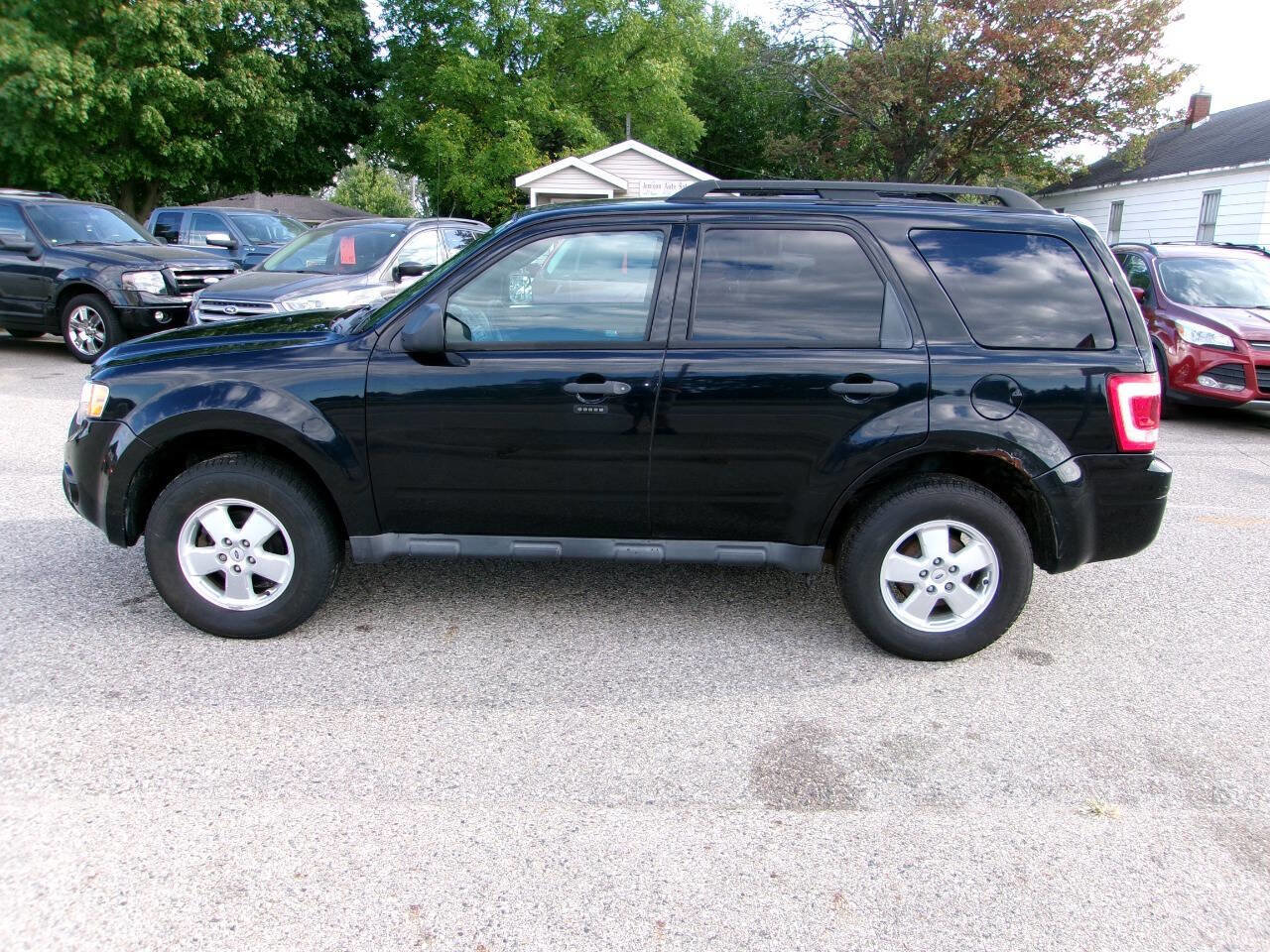 Used 2012 Ford Escape XLT image 2