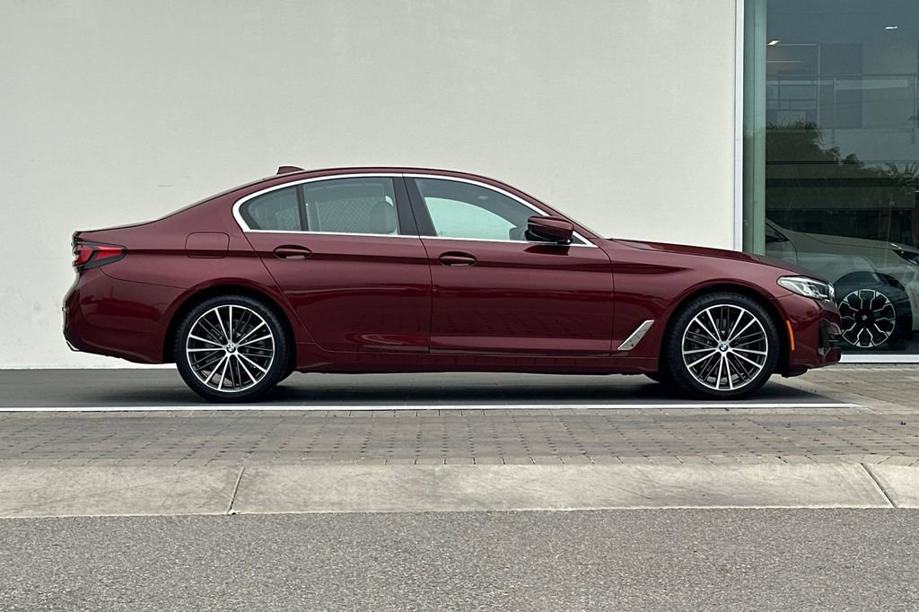 Used 2023 BMW 530i w/ Premium Package RWD image 2