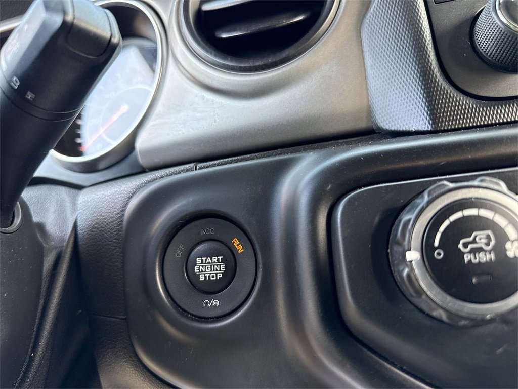 Used 2018 Jeep Wrangler Unlimited Sport S image 13