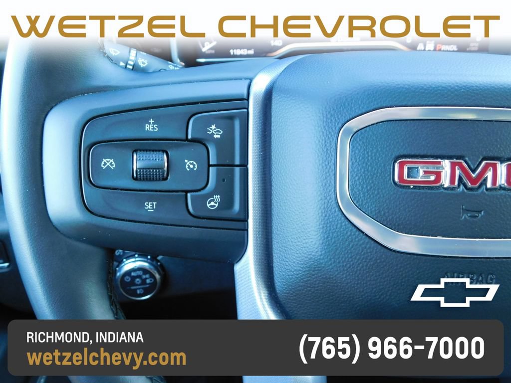 Used 2025 GMC Sierra 2500 SLT AWD/4WD image 34
