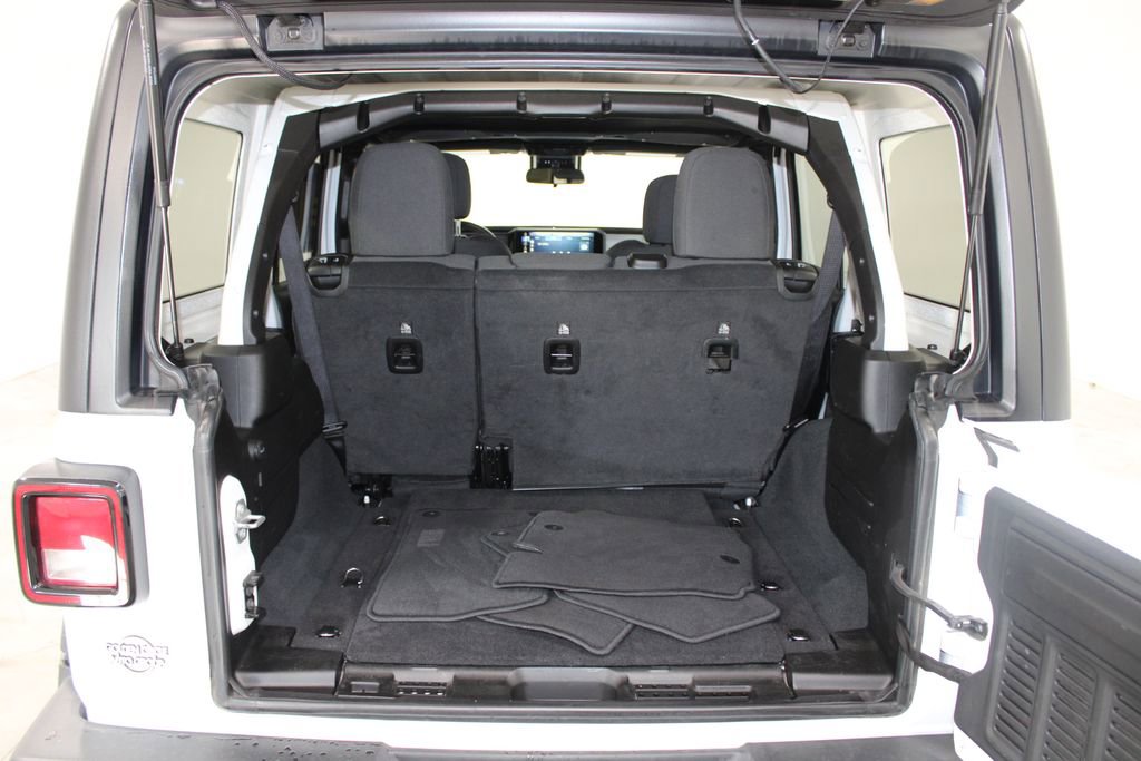 Used 2024 Jeep Wrangler Sport S image 16