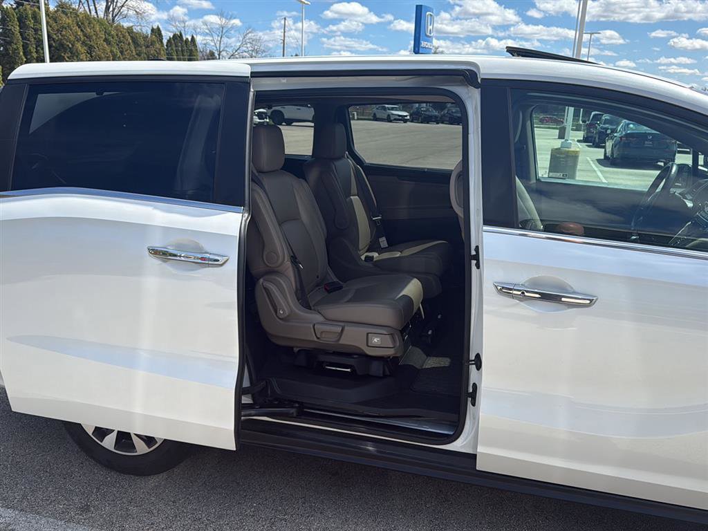 Used 2021 Honda Odyssey EX-L image 7