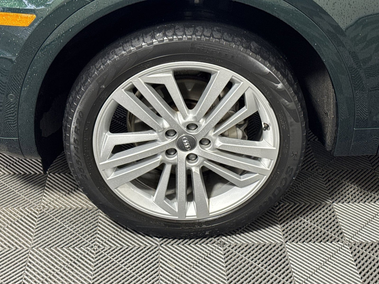 Used 2019 Audi Q5 Prestige w/ Prestige Package image 12