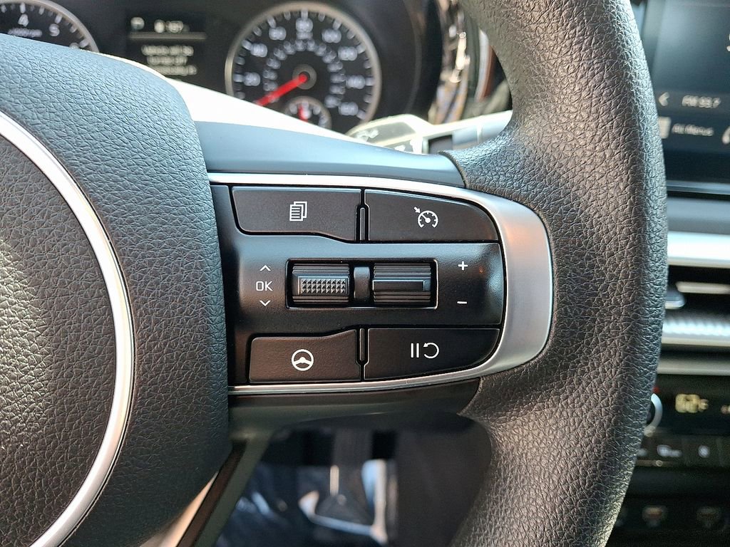 Used 2021 Kia K5 LXS image 21